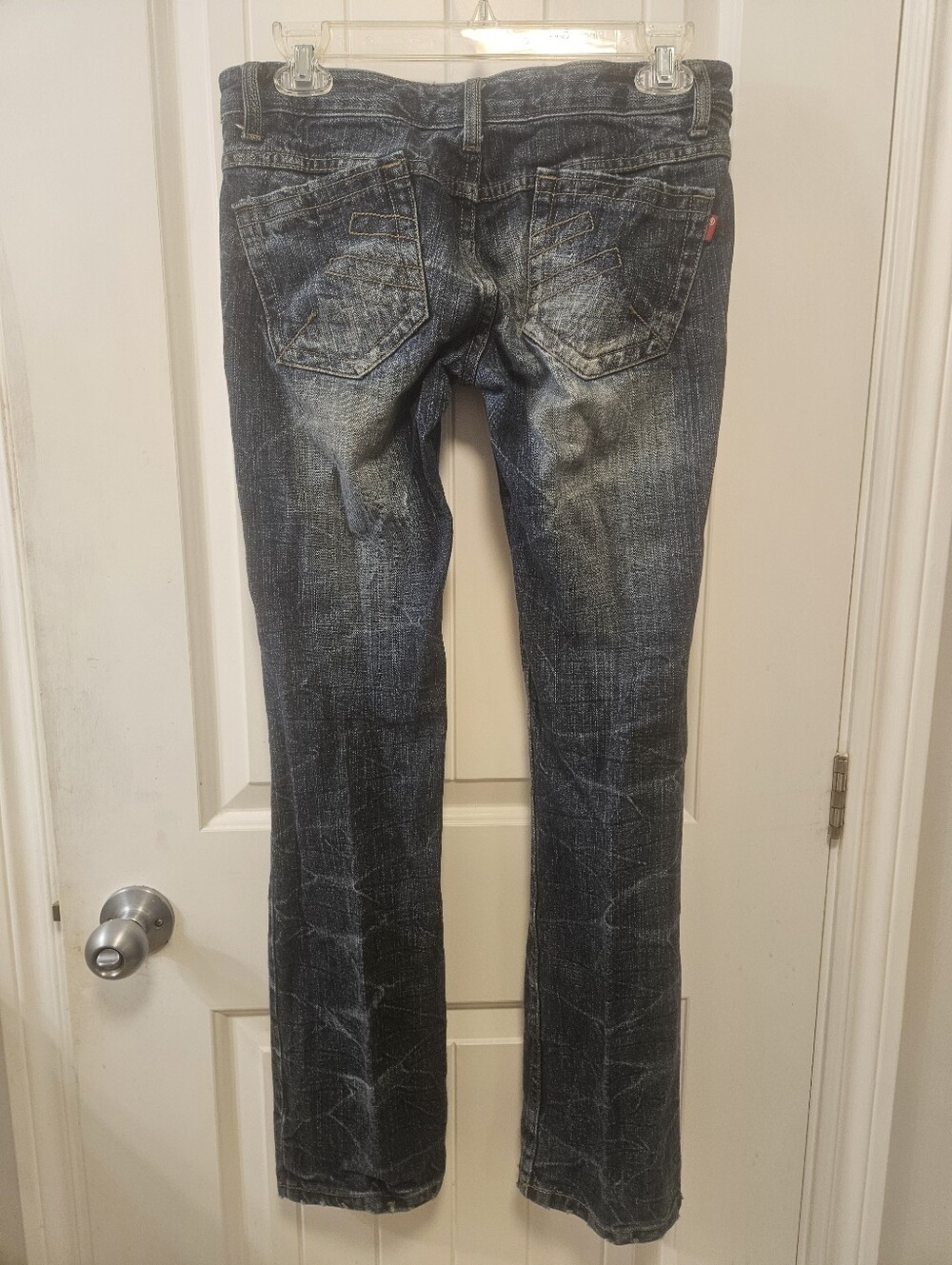 Women's Bootcut Yidoulizi  Distressed Jeans-Dark Blue. Vintage pre-owned. Size26